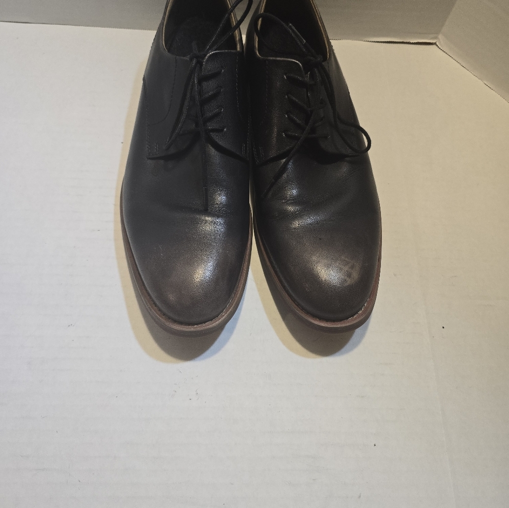 Men dress shoes